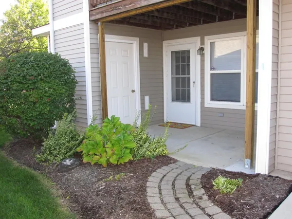$1,750 | 1419 Millbrook Trail, Ann Arbor, MI 48108
