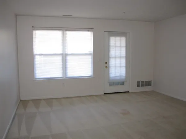 $1,750 | 1419 Millbrook Trail, Ann Arbor, MI 48108