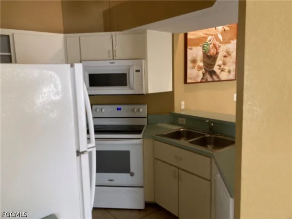 $1,500 | 603 Southeast 13th Terrace, Cape Coral, FL 33990