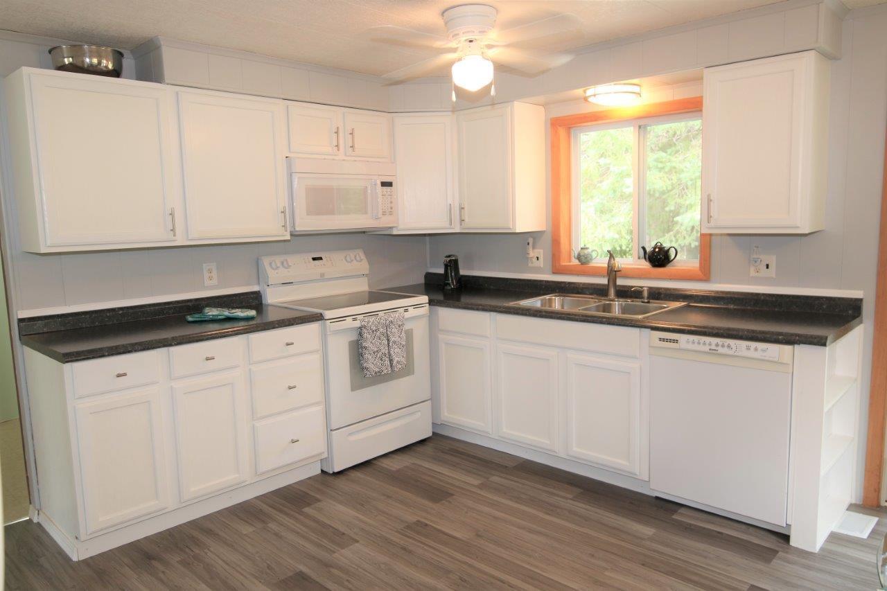 12113 Inverness Trail Road Cheboygan, MI 49721 - Photo 6 of 20 Gallery Image 6