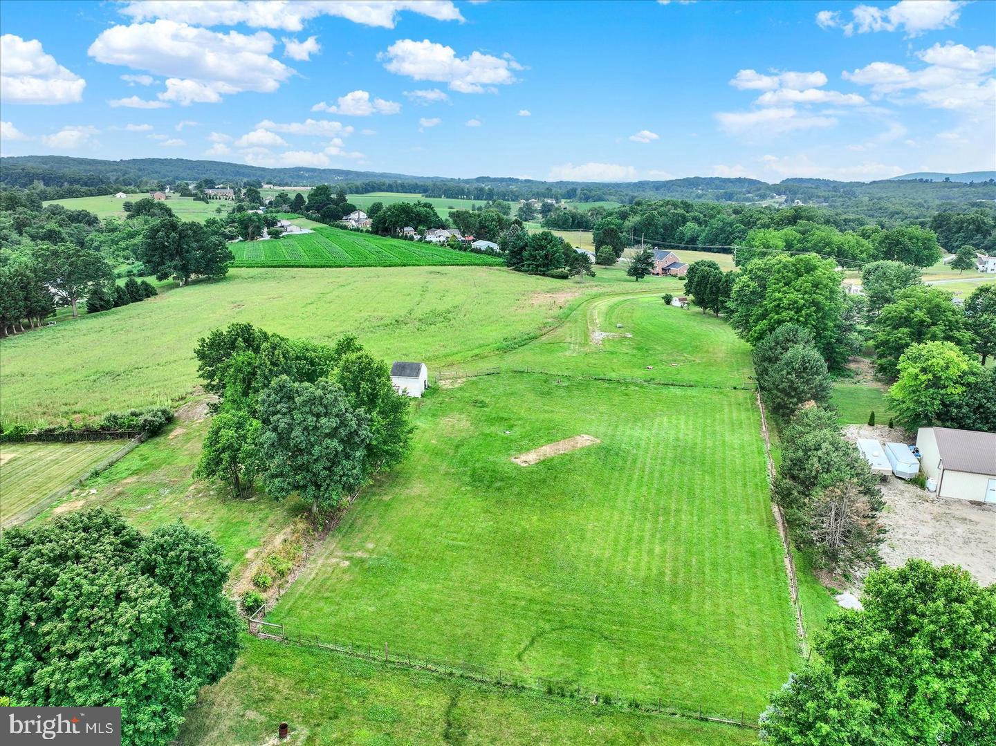 2025 Stoverstown Road Spring Grove, PA 17362 - Photo 8 of 18 Gallery Image 8