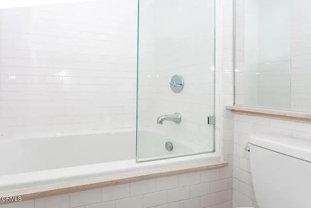 $4,600 | 257 South Spring Street, Unit PHE, Los Angeles, CA 90012