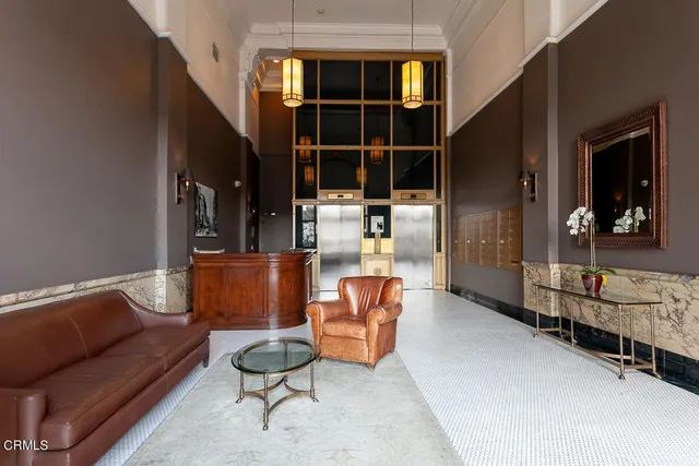 $4,600 | 257 South Spring Street, Unit PHE, Los Angeles, CA 90012