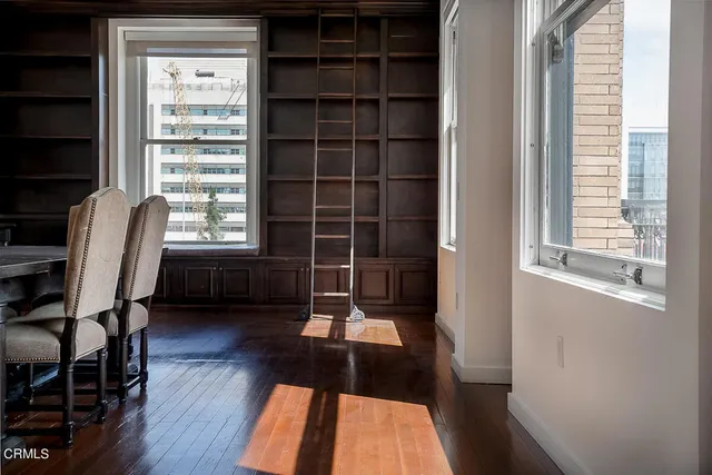 $4,600 | 257 South Spring Street, Unit PHE, Los Angeles, CA 90012