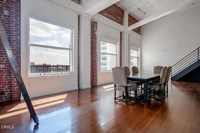 $4,600 | 257 South Spring Street, Unit PHE, Los Angeles, CA 90012