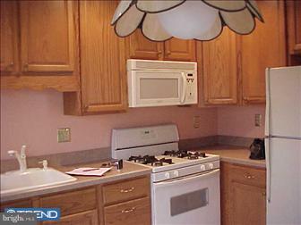 124 Kenmark Road Newark, DE 19713 - Photo 2 of 6 Kitchen