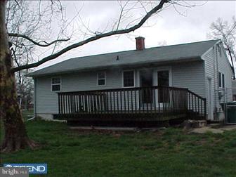 124 Kenmark Road Newark, DE 19713 - Photo 3 of 6 Exterior Back