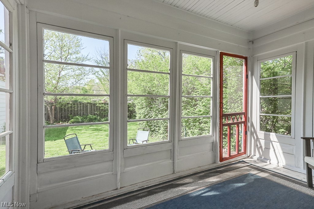 3790 Hillbrook Road Cleveland, OH 44118 - Photo 14 of 35 Sun Porch 2
