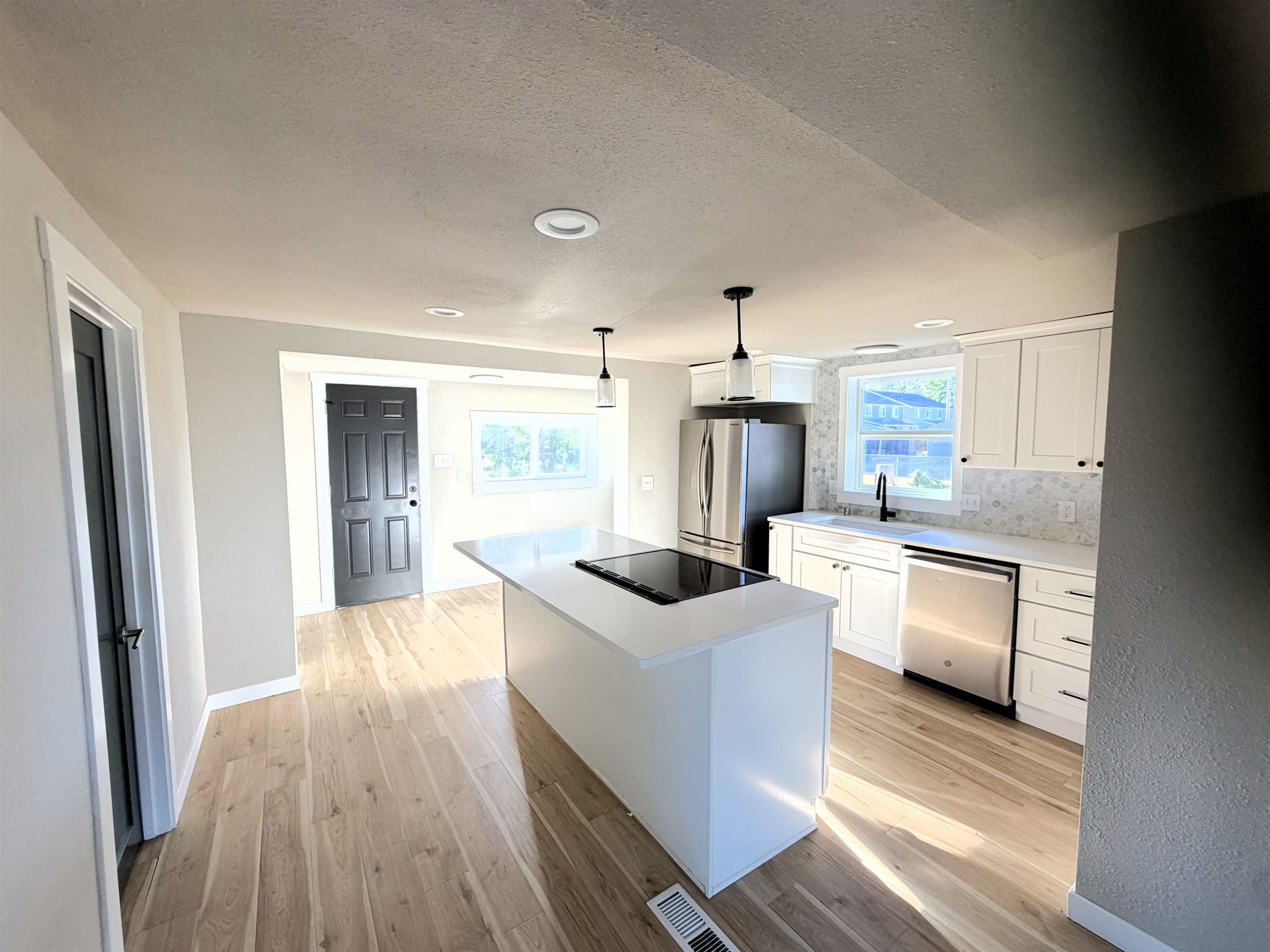6015 North Monroe Street Spokane, WA 99205 - Photo 4 of 20