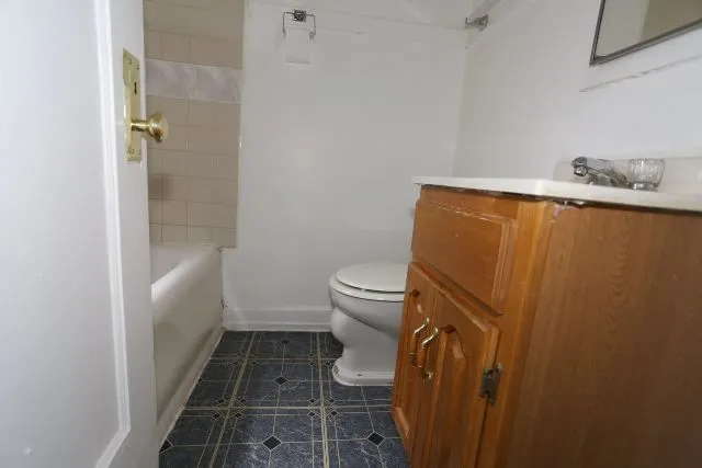 $995 | 4735 North Beacon Street, Unit 202, Chicago, IL 60640