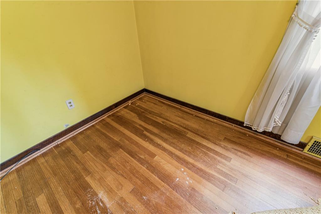 8554 Peebles Road Pittsburgh, PA 15237 - Photo 17 of 31 Gallery Image 17