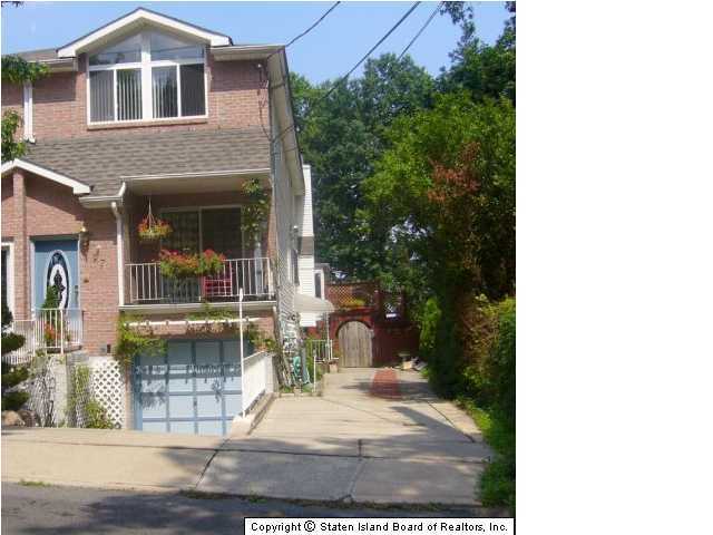 97 Highland Road Staten Island, NY 10308 - Photo 1 of 9 Primary Photo