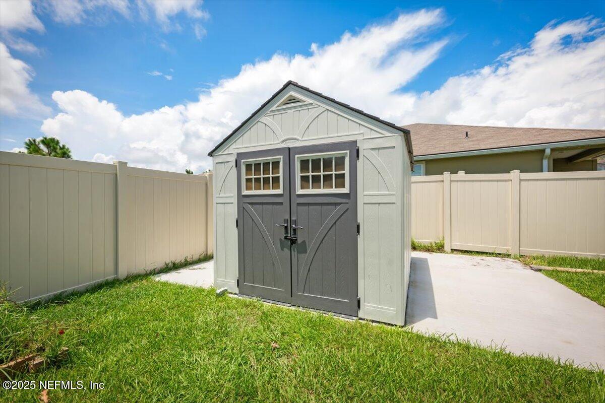 2080 Denton Trace Green Cove Springs, FL 32043 - Photo 29 of 32 a view of backyard of house