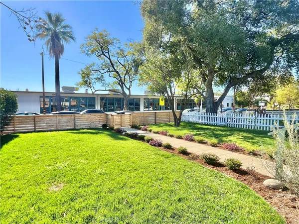 $3,000 | 517 Wildrose Avenue, Monrovia, CA 91016