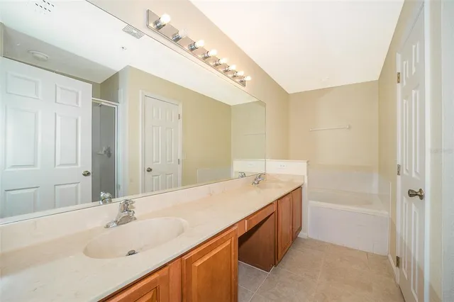 $364,900 | 13942 Dove Wing Court, Orlando, FL 32828