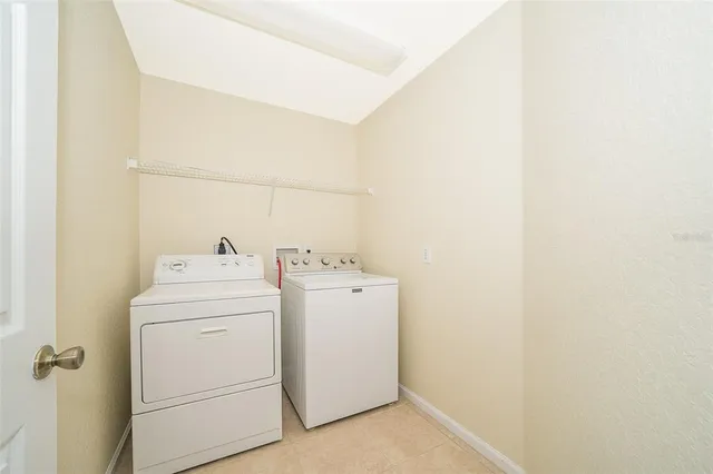 $364,900 | 13942 Dove Wing Court, Orlando, FL 32828