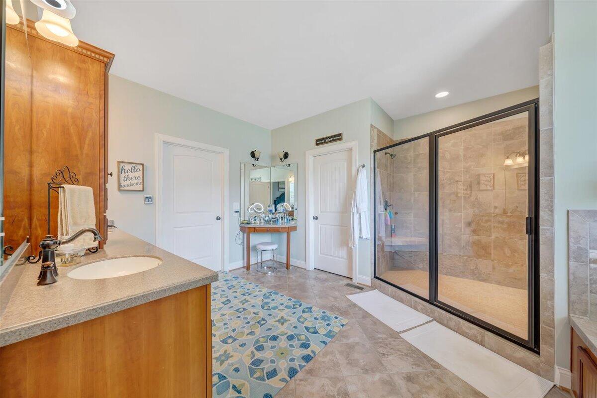 182 Sowder Farm Road Troutville, VA 24175 - Photo 21 of 55 Master En-Suite