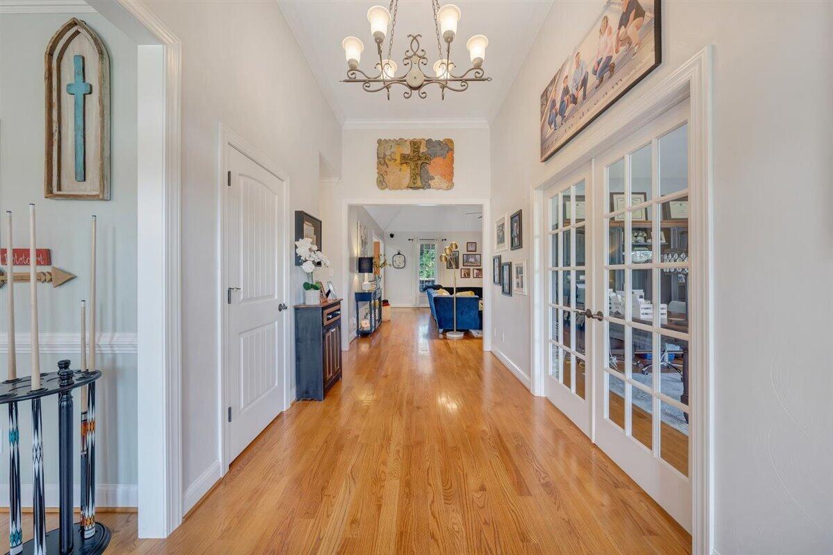 182 Sowder Farm Road Troutville, VA 24175 - Photo 4 of 55 Features 5BR/4.5 BA