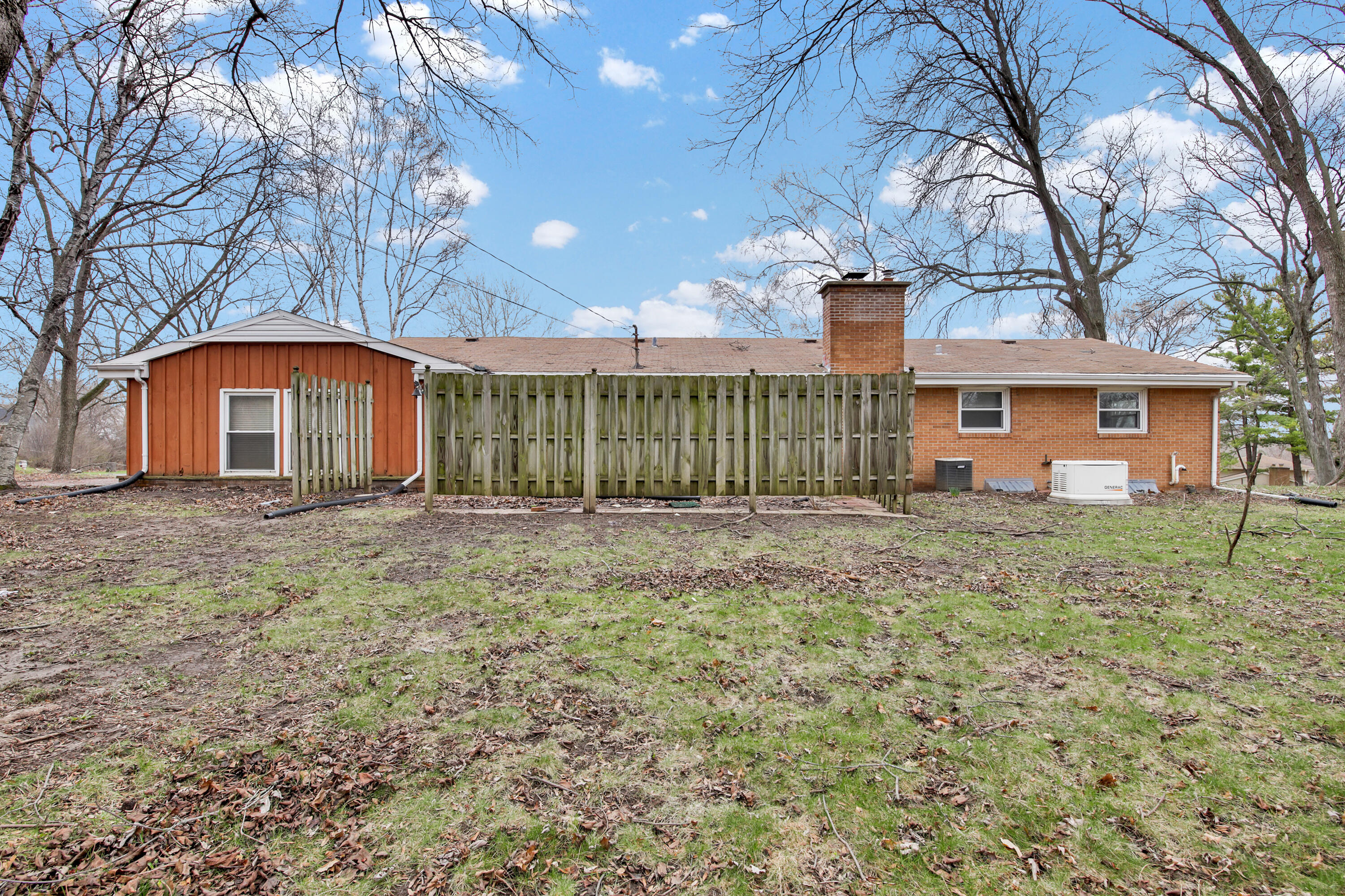 525 Catskill Road Waukesha, WI 53186 - Photo 20 of 23 Back of House