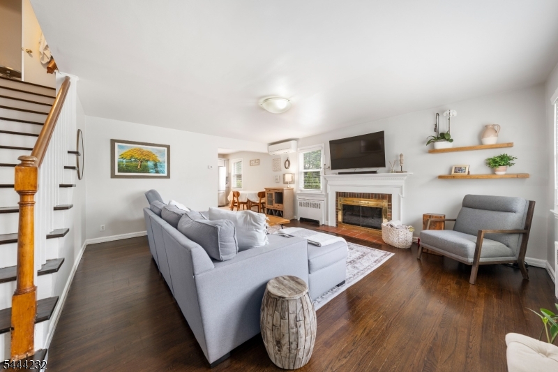 19 Robertson Road West Orange, NJ 07052 - Photo 8 of 39
