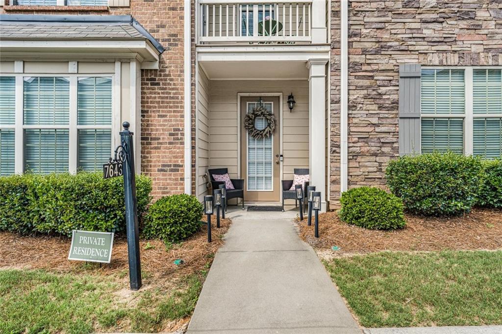 7643 Bucknell Terrace Fairburn, GA 30213 - Photo 2 of 30