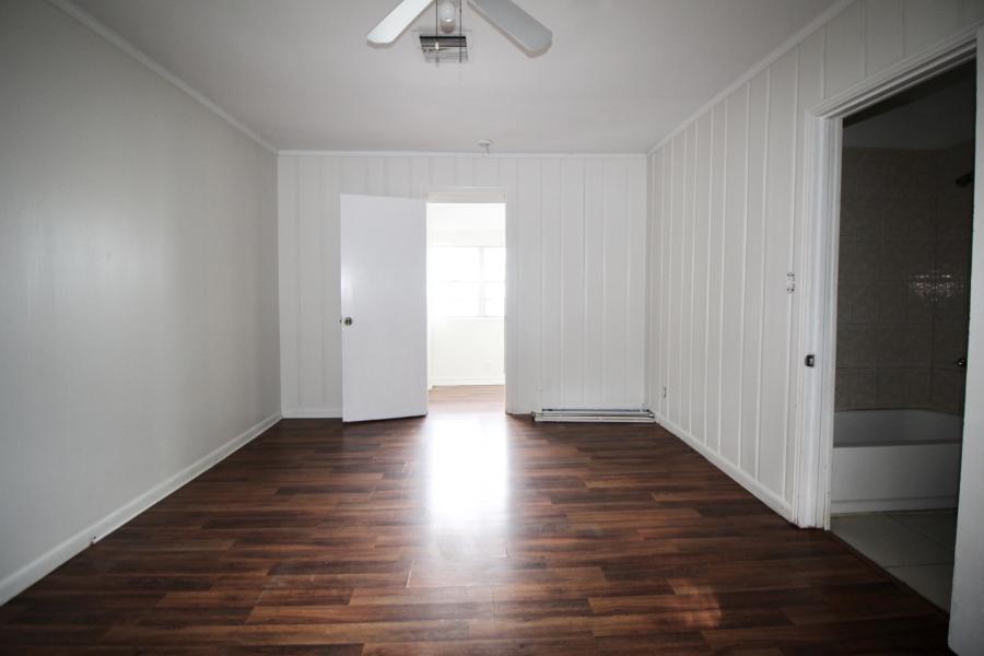 424 Colonial Road West Palm Beach, FL 33405 - Photo 13 of 23 101
