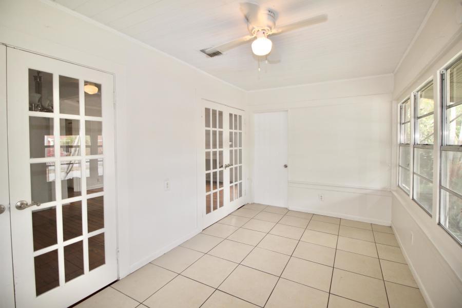 424 Colonial Road West Palm Beach, FL 33405 - Photo 4 of 23 6