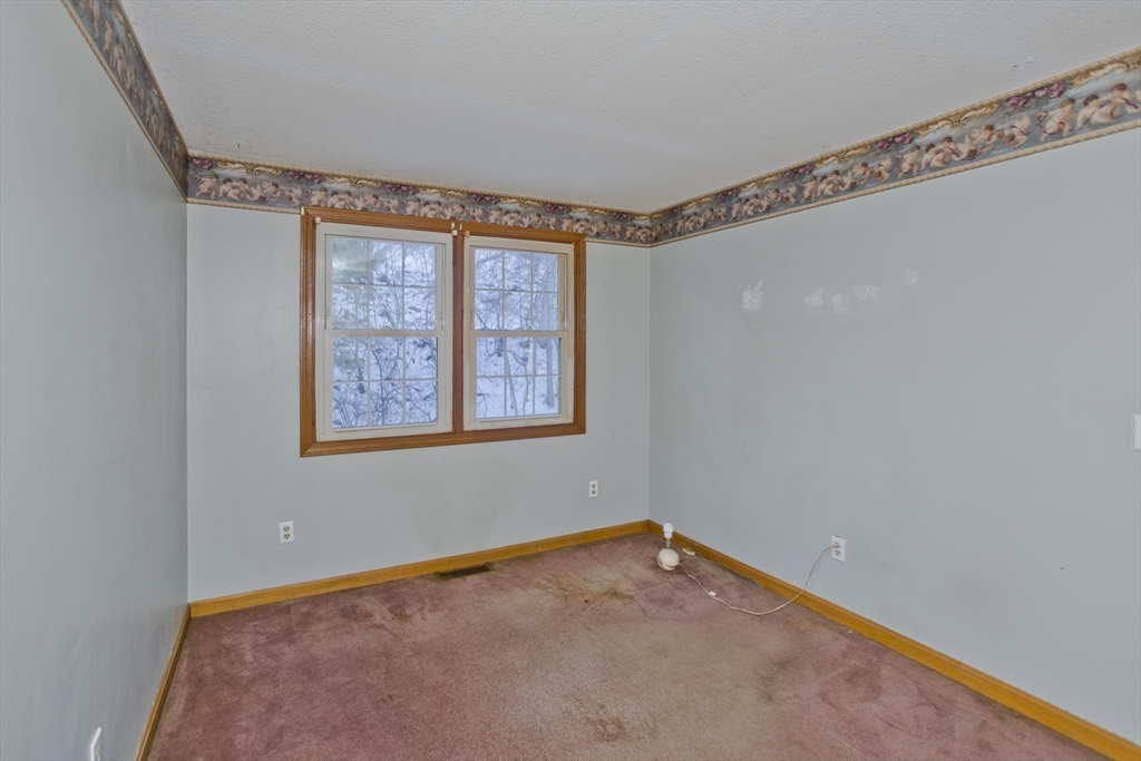 1430 Russell Road, Unit 19 Westfield, MA 01085 - Photo 16 of 34 Gallery Image 16