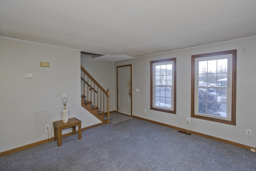 1430 Russell Road, Unit 19 Westfield, MA 01085 - Photo 5 of 34 Gallery Image 5