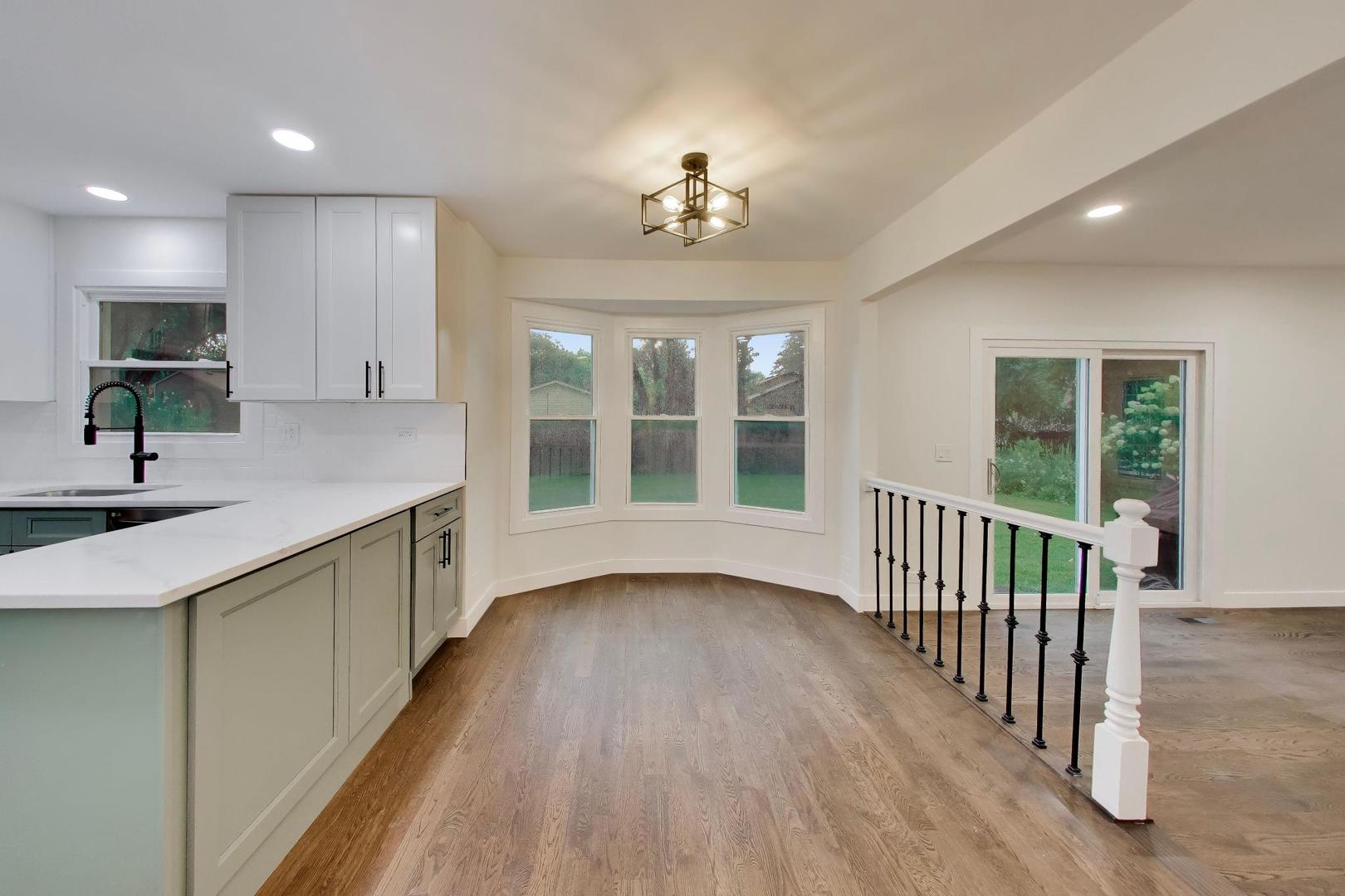 2308 Modaff Road Naperville, IL 60565 - Photo 11 of 36