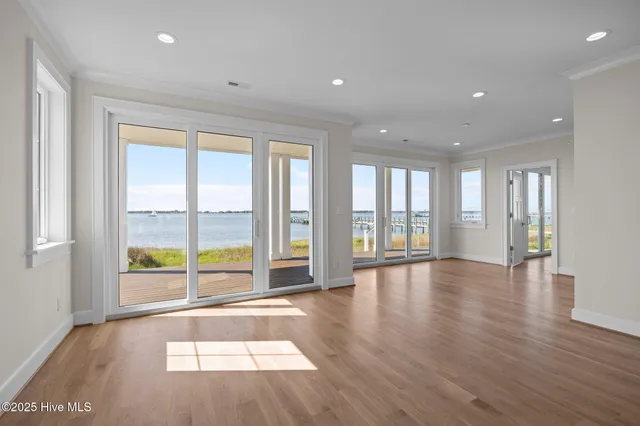 $2,995,000 | 4737 South Shore Drive, Morehead City, NC 28557