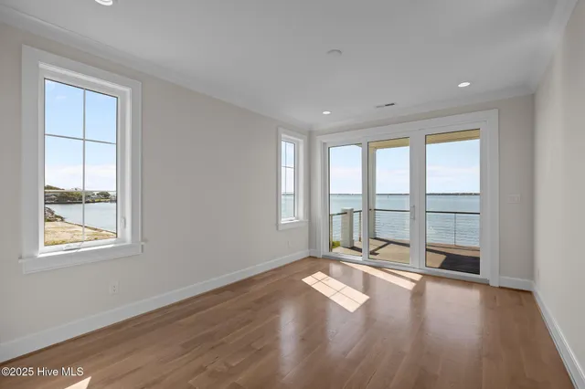 $2,995,000 | 4737 South Shore Drive, Morehead City, NC 28557