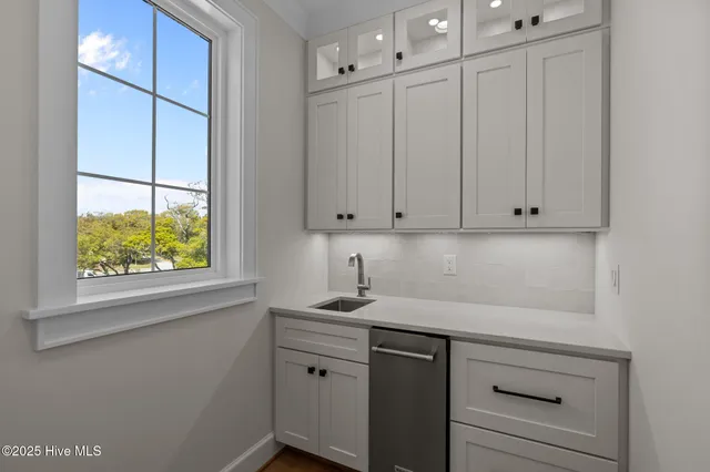 $2,995,000 | 4737 South Shore Drive, Morehead City, NC 28557