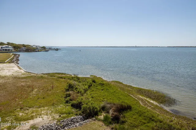 $2,995,000 | 4737 South Shore Drive, Morehead City, NC 28557