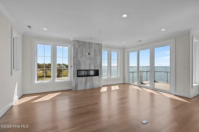 $2,995,000 | 4737 South Shore Drive, Morehead City, NC 28557