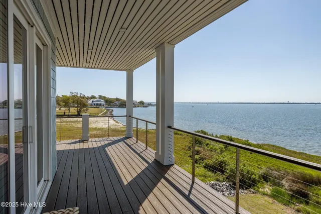 $2,995,000 | 4737 South Shore Drive, Morehead City, NC 28557