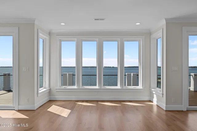 $2,995,000 | 4737 South Shore Drive, Morehead City, NC 28557