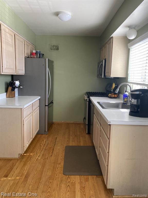 428 Miller Avenue, Unit 65 Rochester, MI 48307 - Photo 13 of 31