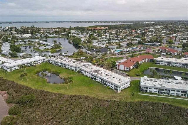 $339,000 | 4753 Independence Drive, Bradenton, FL 34210