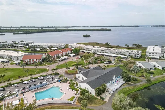 $339,000 | 4753 Independence Drive, Bradenton, FL 34210