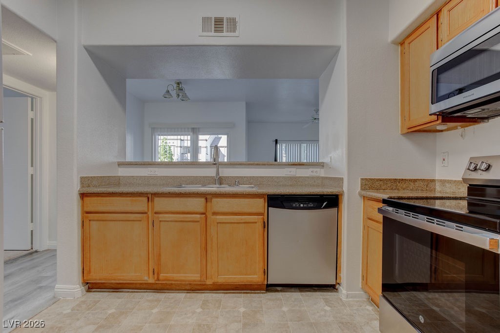 7255 West Sunset Road, Unit 1140 Las Vegas, NV 89113 - Photo 16 of 32