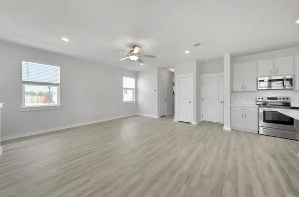 $2,295 | 300 Old Trinity Way, Georgetown, TX 78628