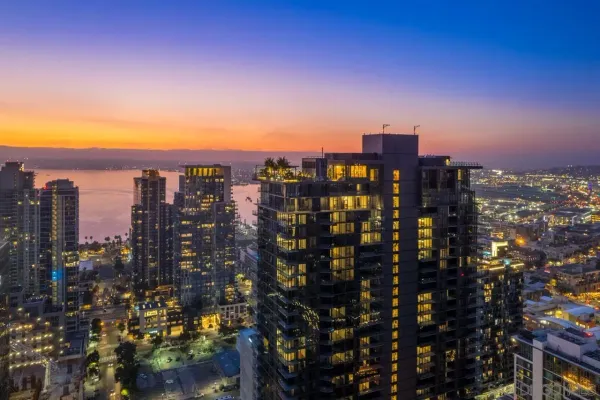 a view of a dinning table and chairs in patio