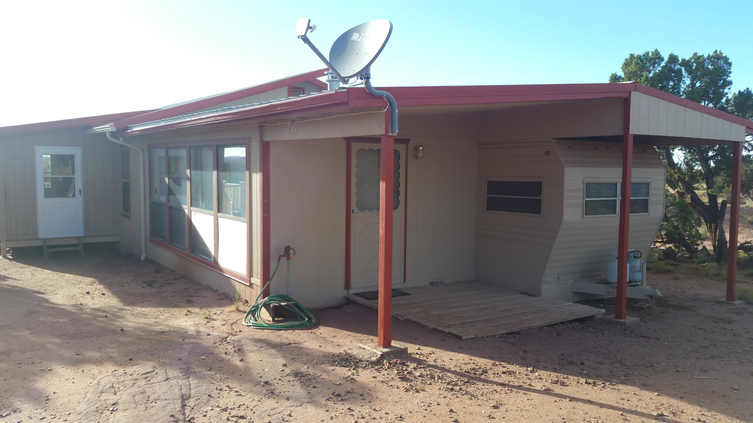 5139 Garibaldi Road Snowflake, AZ 85937 - Photo 20 of 39 a front view of a house