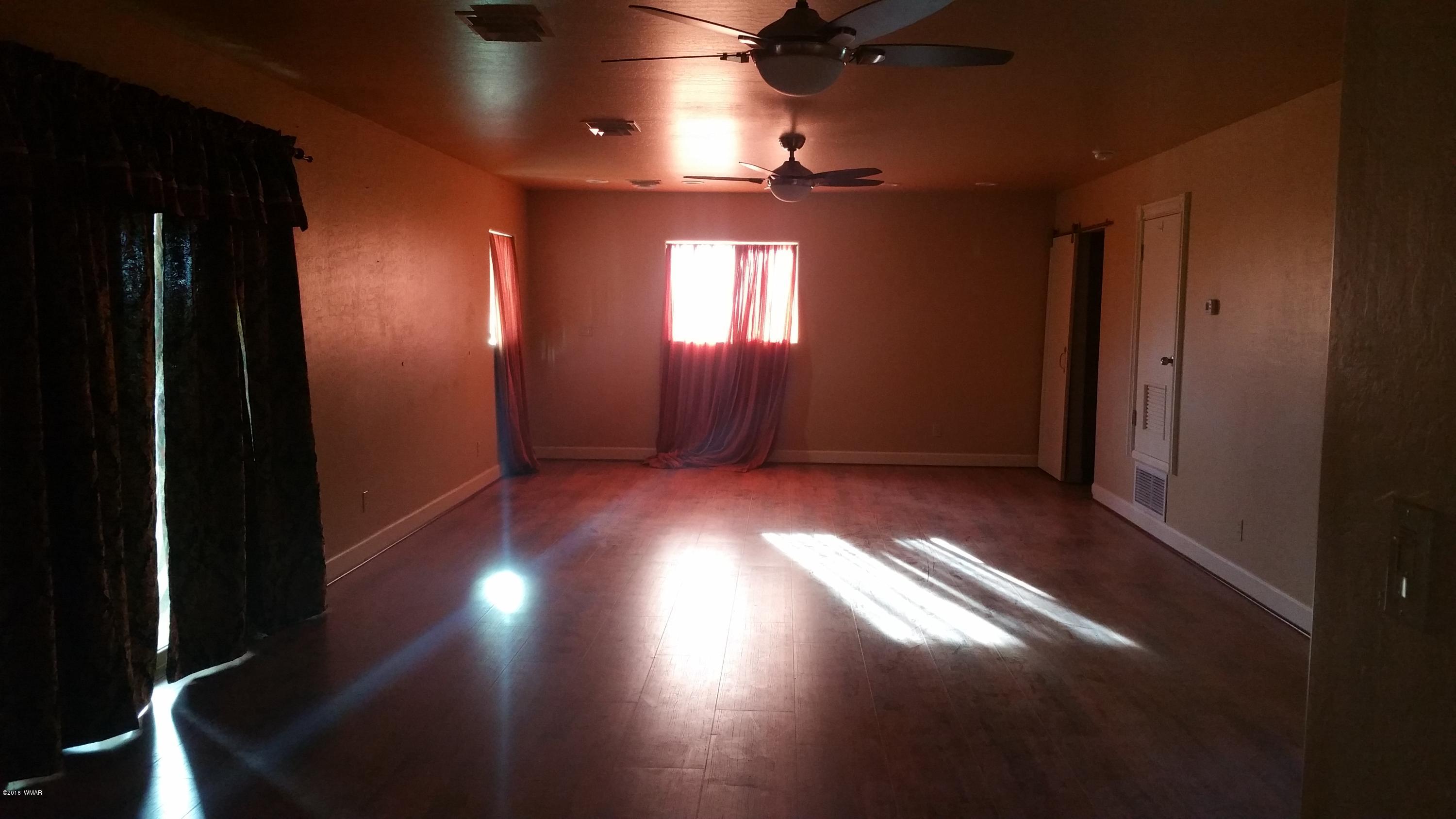 5139 Garibaldi Road Snowflake, AZ 85937 - Photo 27 of 39 a view of empty room with window