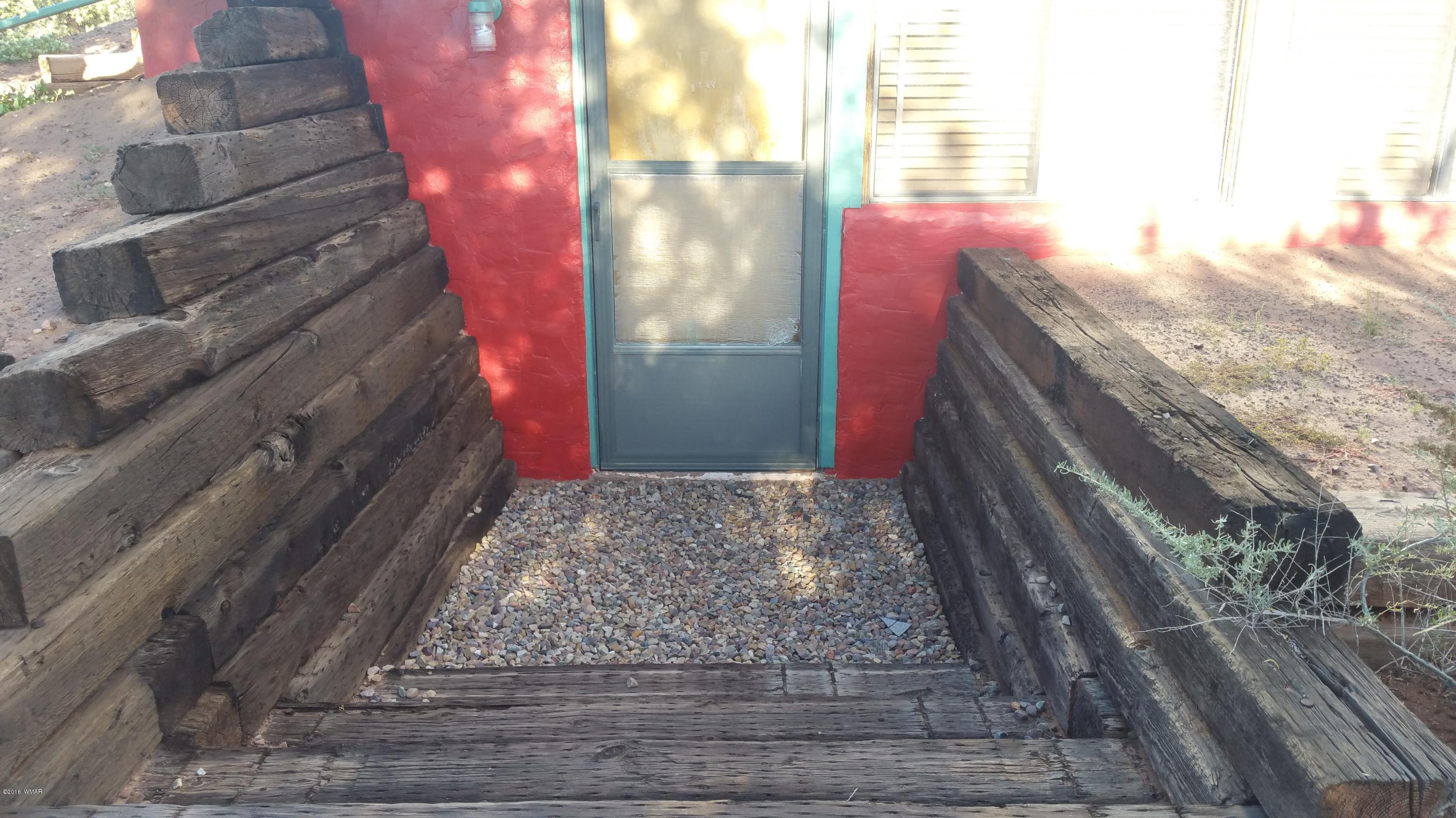 5139 Garibaldi Road Snowflake, AZ 85937 - Photo 6 of 39 a view of entryway