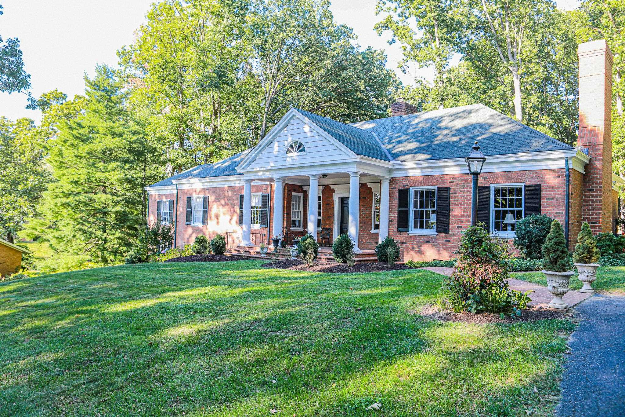 19 Ridgewood Drive Staunton, VA 24401 - Photo 1 of 73 a front view of a house with a garden