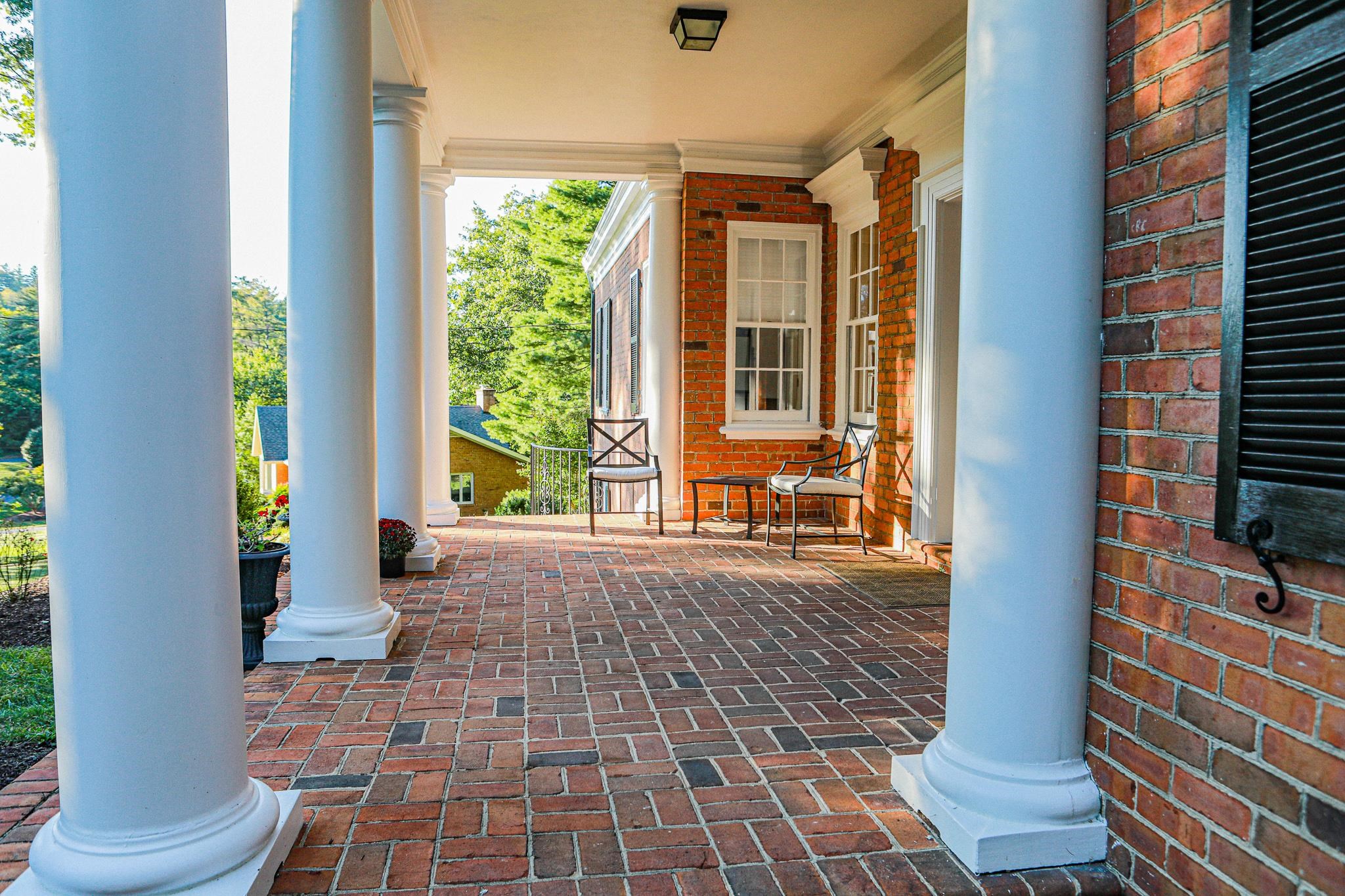 19 Ridgewood Drive Staunton, VA 24401 - Photo 9 of 73