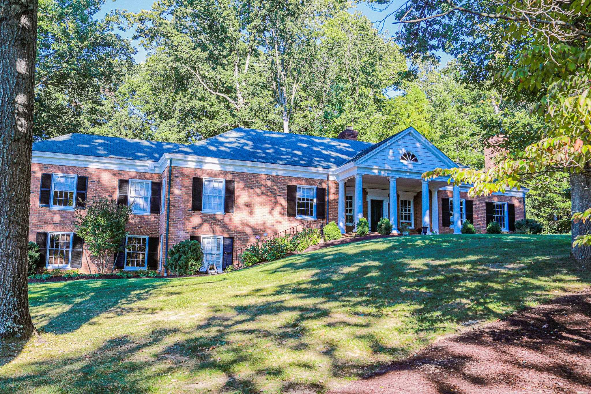 19 Ridgewood Drive Staunton, VA 24401 - Photo 10 of 73 a front view of a house with a yard