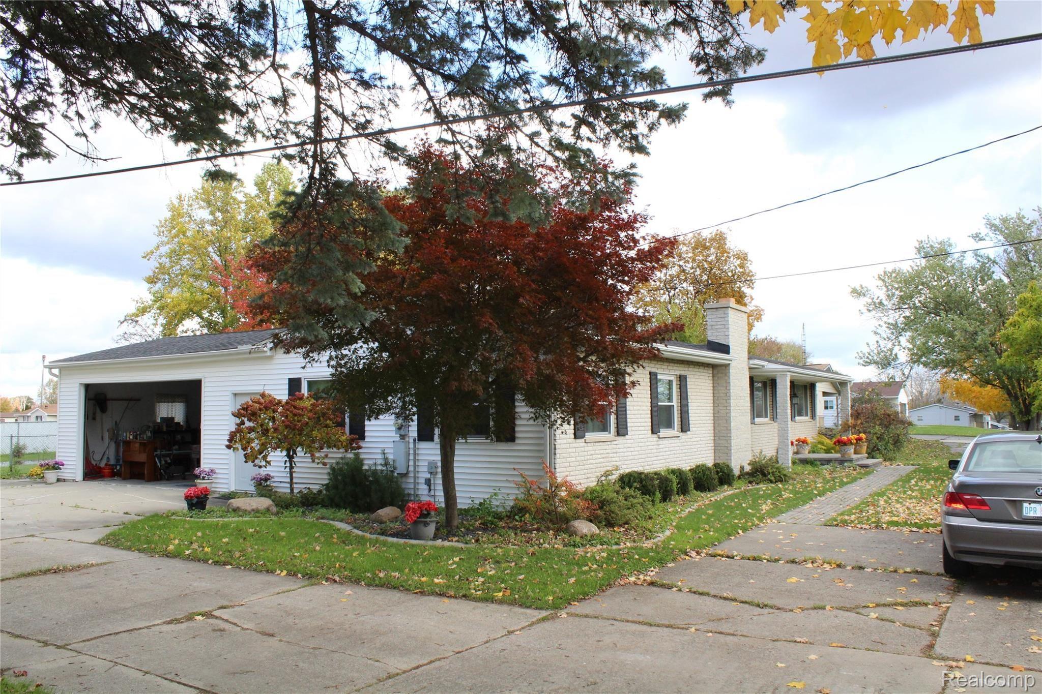 2249 East Mt Morris Road Mount Morris, MI 48458 - Photo 5 of 54 IMG_6196.JPG